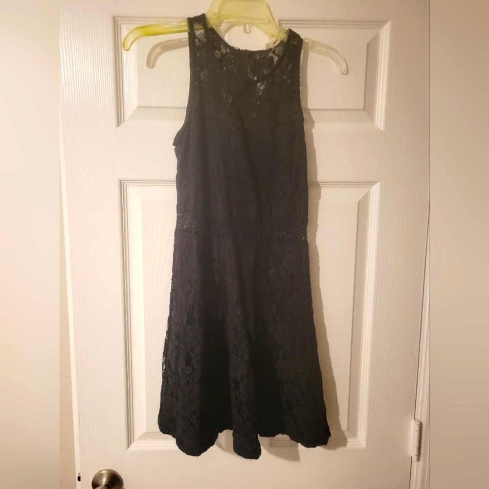 BLACK LACE MINI DRESS